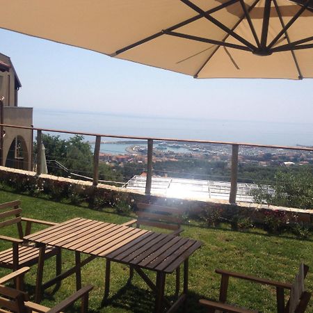 Agriturismo "I Castellari" Pietra Ligure Ruang foto