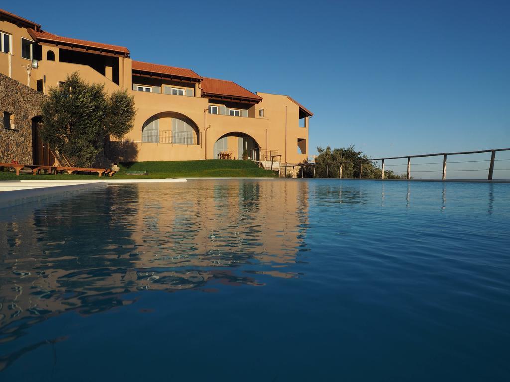 Agriturismo "I Castellari" Pietra Ligure Bagian luar foto