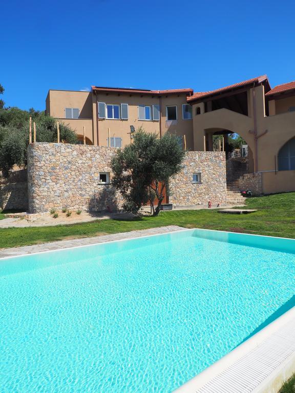 Agriturismo "I Castellari" Pietra Ligure Bagian luar foto