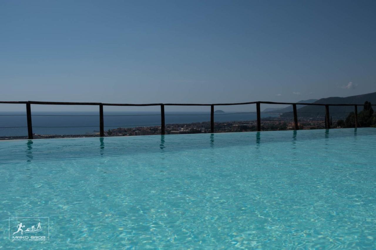 Agriturismo "I Castellari" Pietra Ligure Bagian luar foto