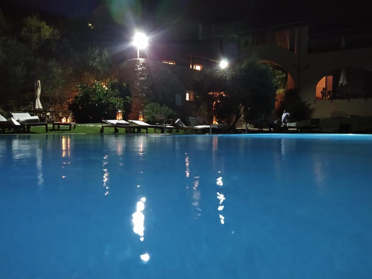 Agriturismo "I Castellari" Pietra Ligure Bagian luar foto